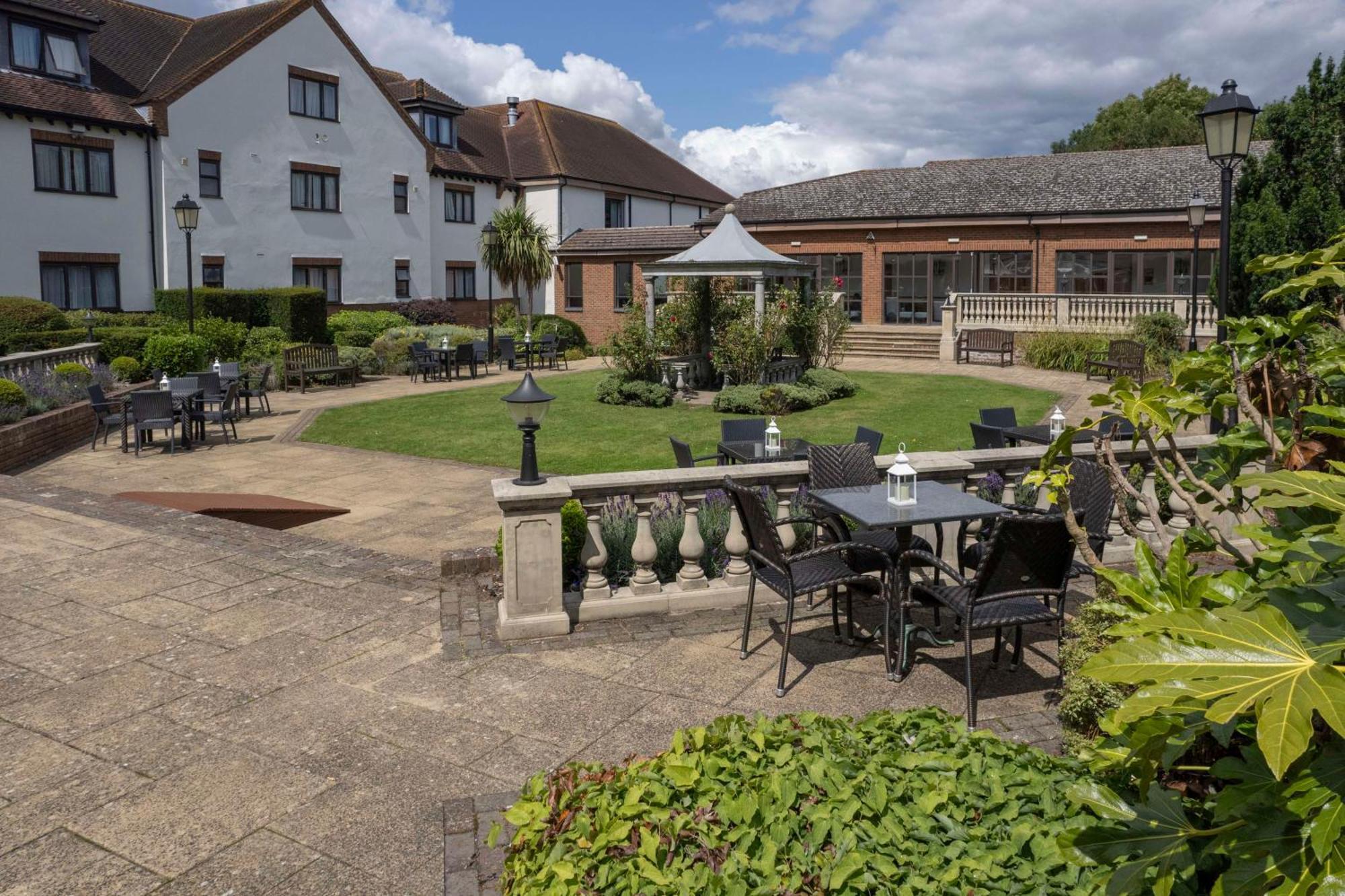 Oxford Belfry Hotel & Spa Thame Ngoại thất bức ảnh