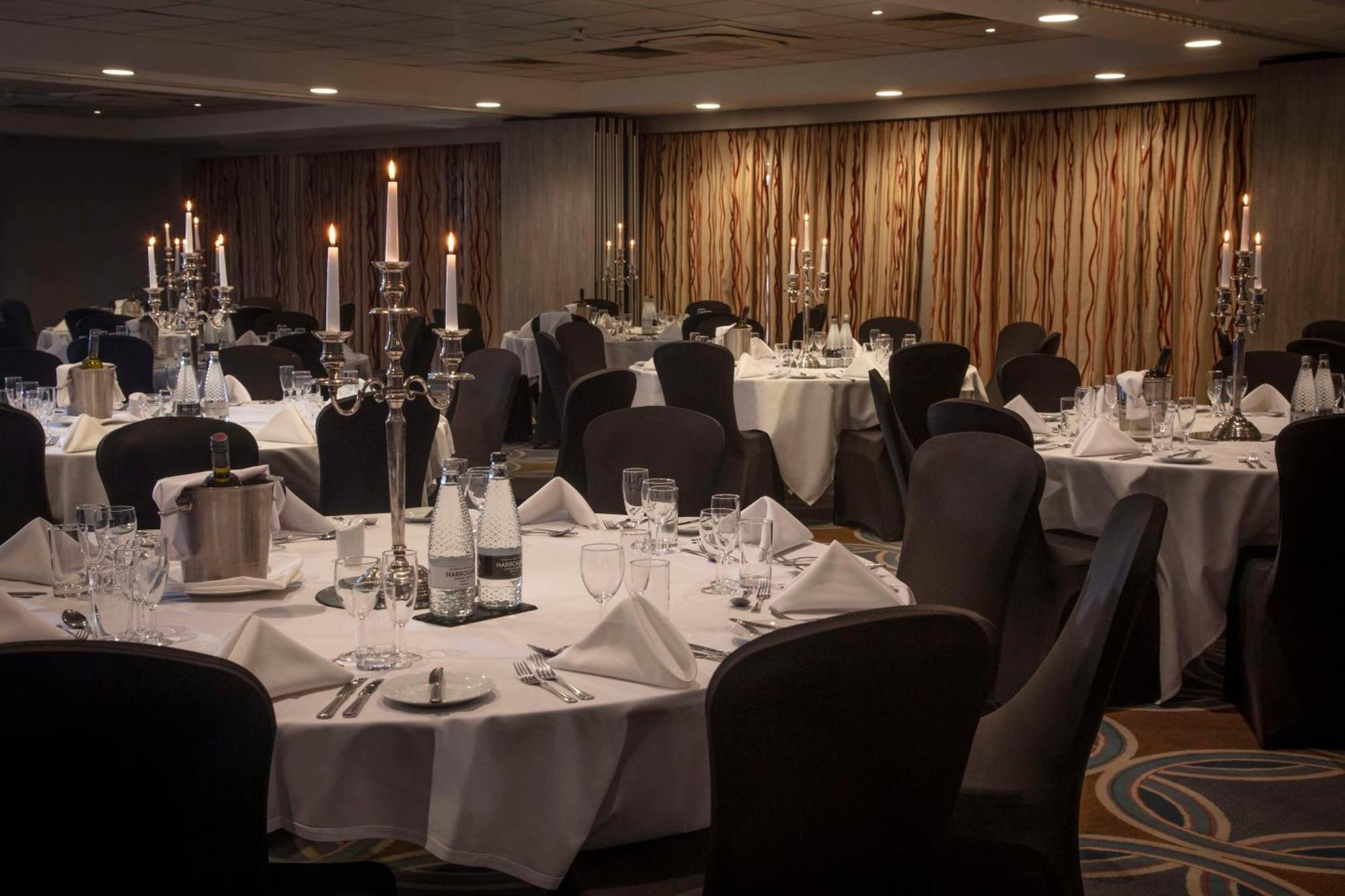 Oxford Belfry Hotel & Spa Thame Ngoại thất bức ảnh